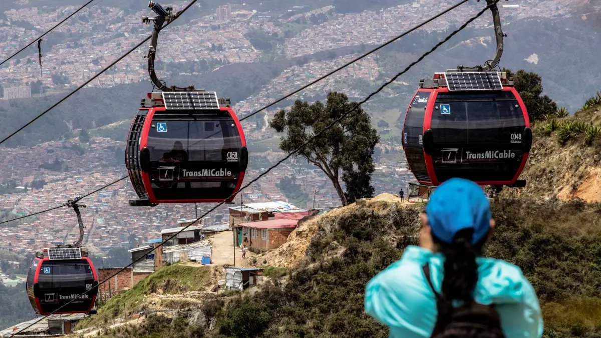Bogotá Garantiza el Futuro de Transmicable en Ciudad Bolívar Con Nuevo Proceso de Contr.