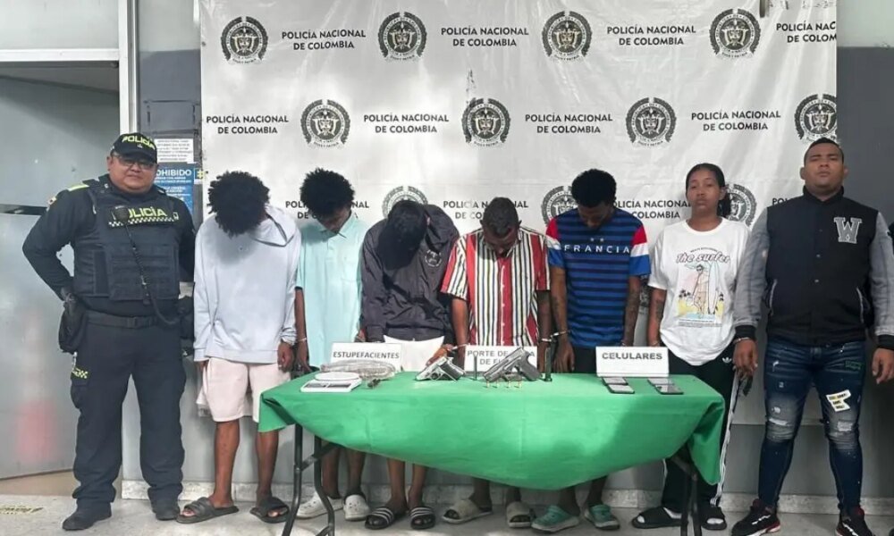 Siete Capturados en Allanamiento por MicroTráfico, Porte Ilegal de ARMAS y Concierto para Delinquir