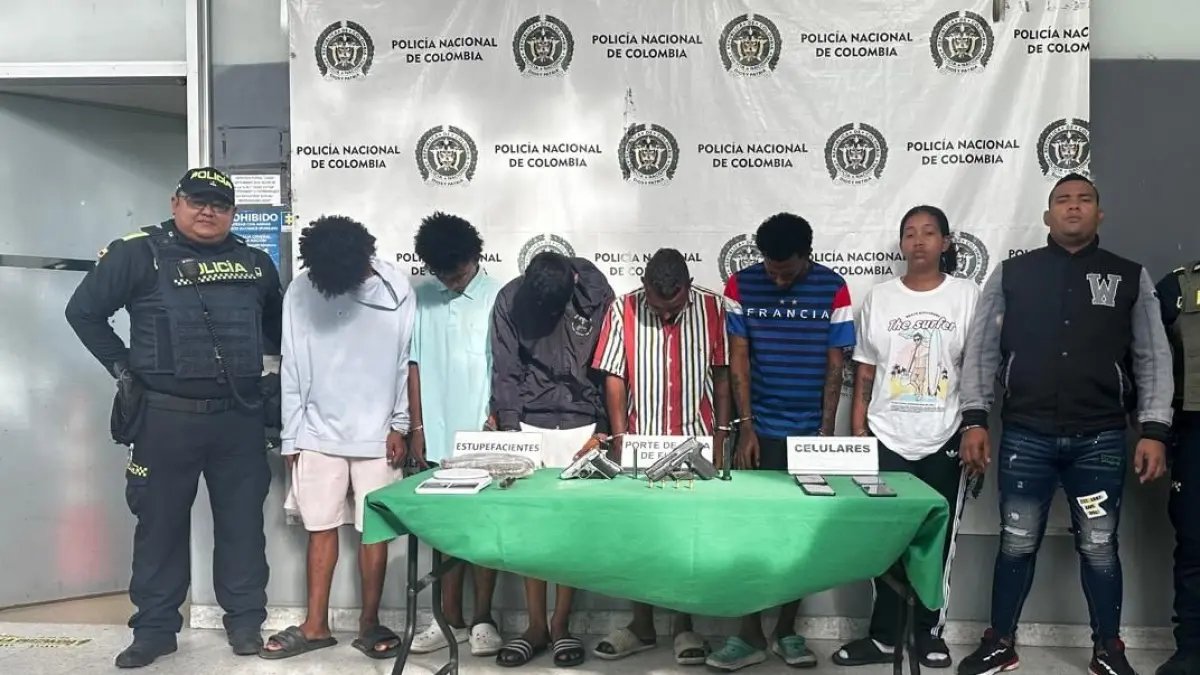 Siete Capturados en Allanamiento por MicroTráfico, Porte Ilegal de ARMAS y Concierto para Delinquir