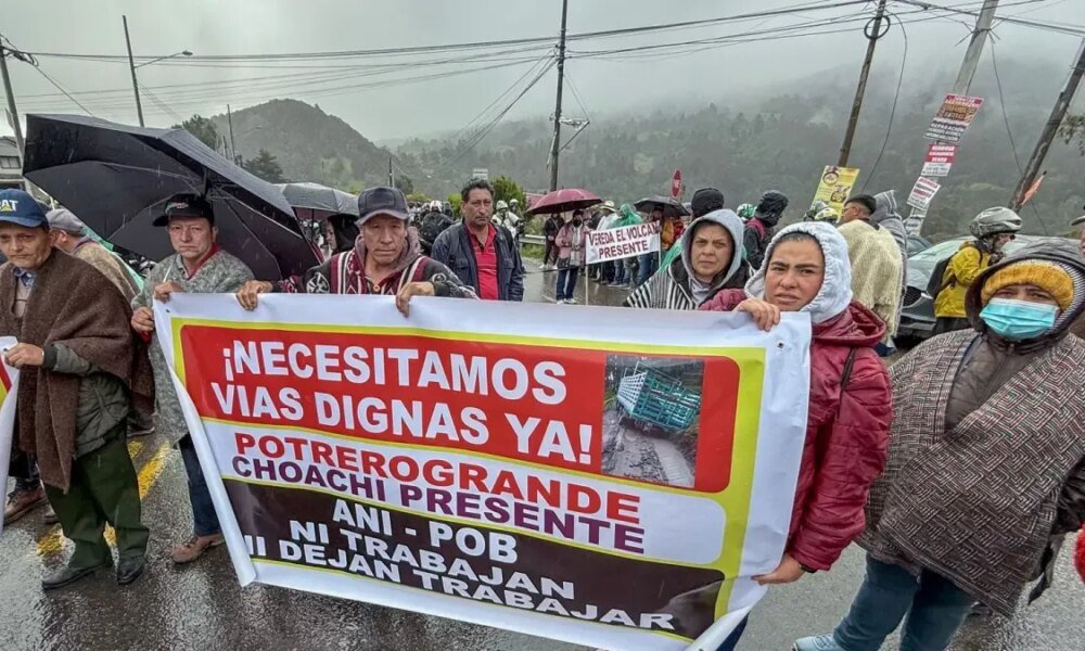 Vía a la Calera Está Bloqueada por Paro Debido al Crítico Estado de Las Vías
