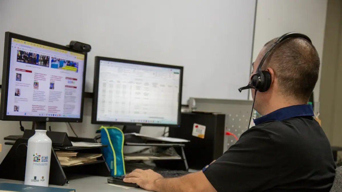 HAY 8.000 CUPOS PARA ESTUDIAR INGLÉS, IA Y Diseño de VideoJuegos