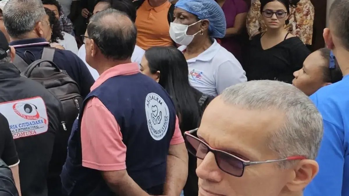 Enfermos y Trabajadores del Hospital Mario Correa Camaron A EPS Pagos de Deudas Para Salarios y Servicios: 'Hay Salas Cerradas Con Goteras'