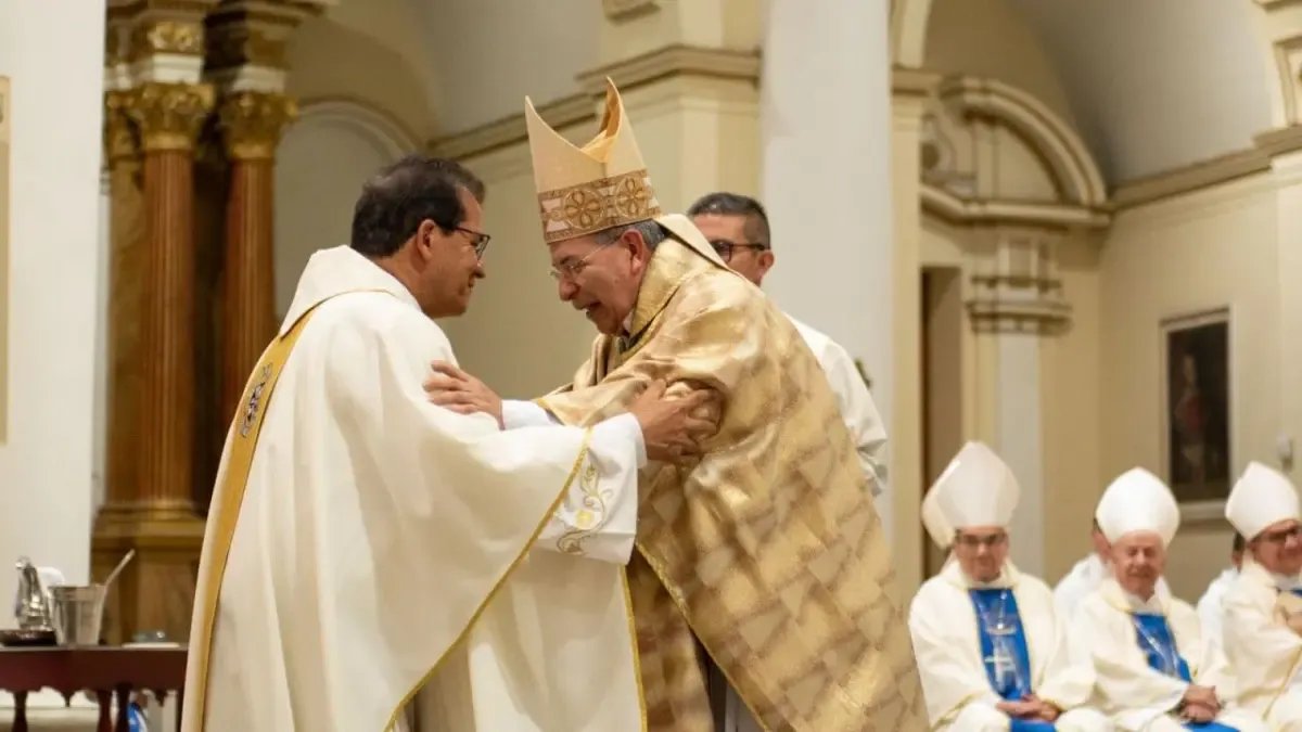 Él es el Monseñor Ramón Alberto Rolón, Designado Por El Papa León XIV COMO NUEVO OBISPO DE LA DIÓCESTA DE CHIQUINQUIRÁ, EN EL OCCIDENTE DE BOYACÁ