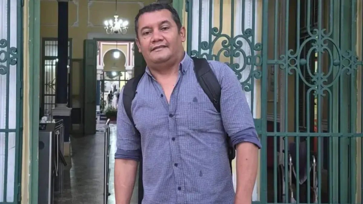 Al Sicario se le Trabo el Arma de Fuego