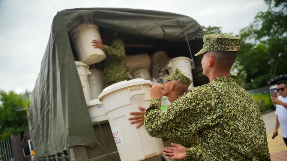 Operativo Militar y Humanitario en el Sur de Bolívar Busca Frenar Al Eln y Devolver la Tranquilidad A Las Comunidadas