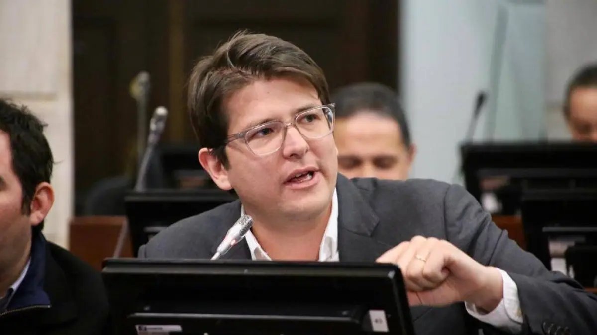 Destacados Líderes Sociales e IMPORTANTES PERSONALIDADES DE LA POLÍTICA DEL CAUCA LENTARON EL Fallecimiento del Senador Miguel Uribe