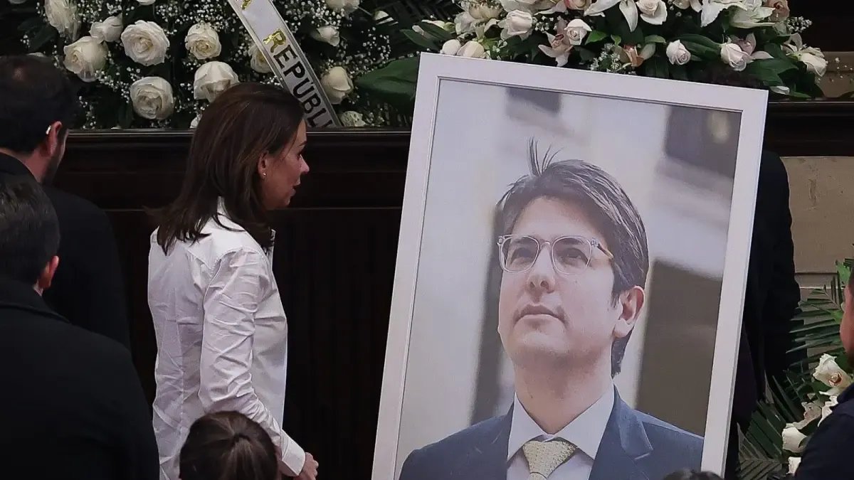 María Claudia Tarazona, Esposa de Miguel Uribe Turbay