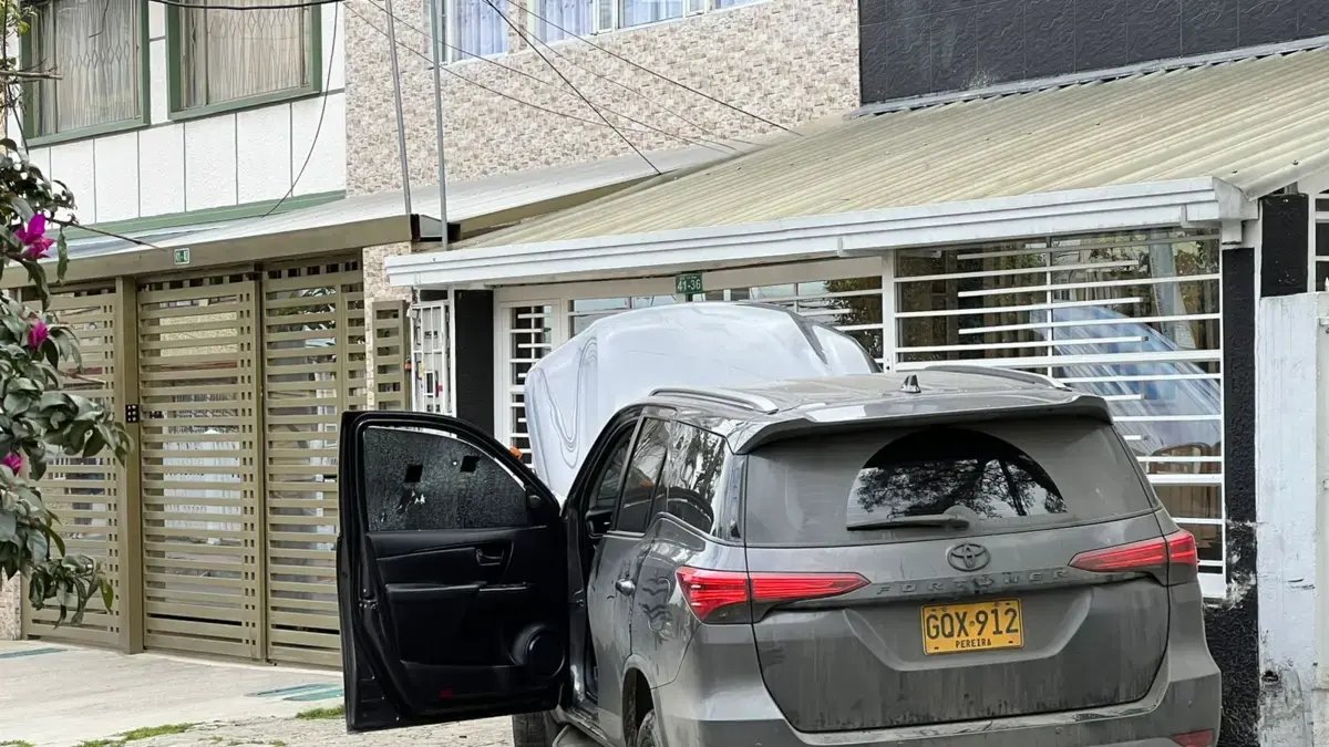 Perseción y Balacera en Puente Aranda Termina Con Un Delincuente Abatido y Otro Captu