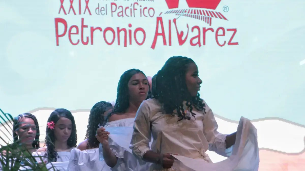1.500 Estudiantes Dejan ver Su Talento en Escenario Pedagógicos del festival