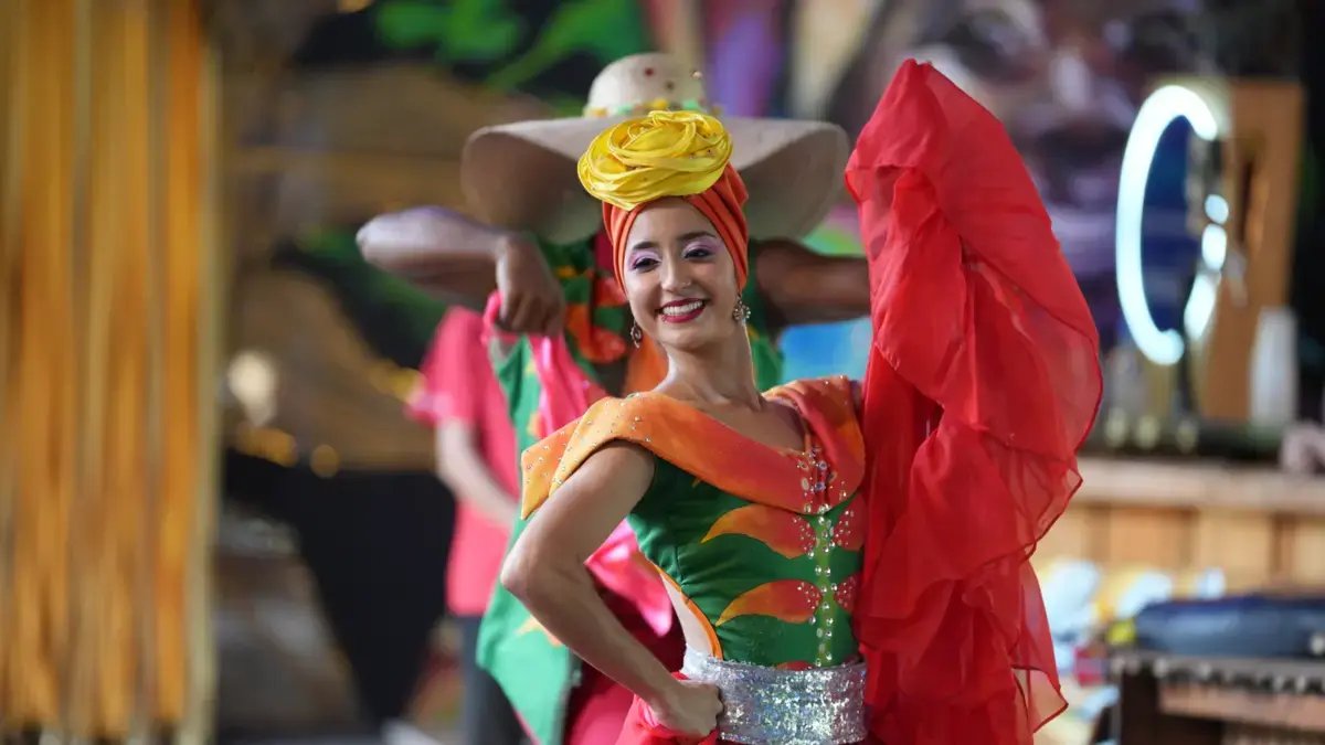 Presenta A Cali Espectáculo de Bailes Del Litoral y Su Agenda del Paseo de la Aurora