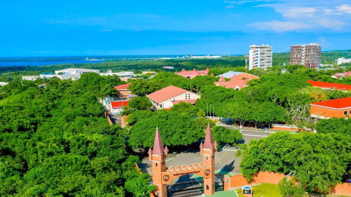 El Colegio de Barranquilla Donde se Abrende en Español, Inglés y Francés