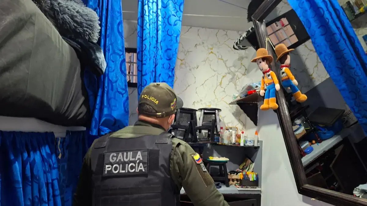 Gaula Desmantela Llame a Cecárcel, nter Criminal en la Cárcel de CÓMBITA