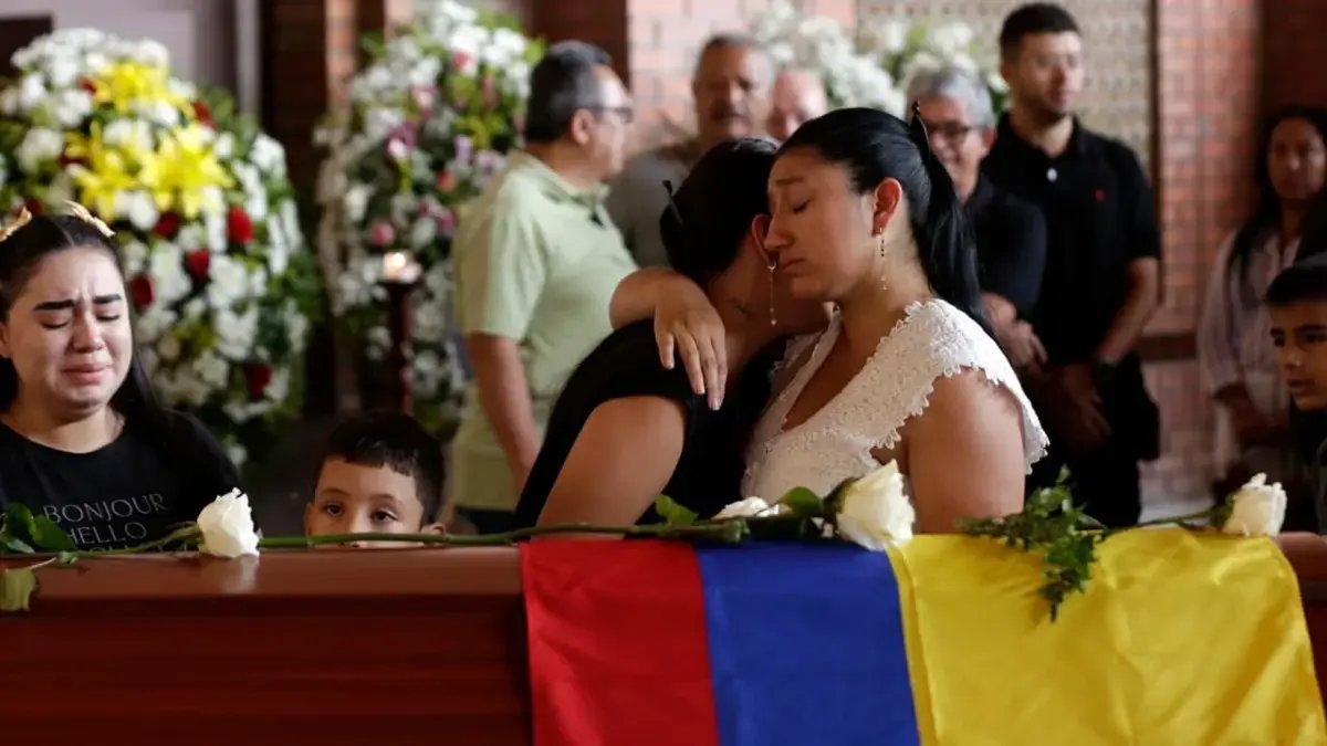 'Luchaba por la Justicia y por Unun territorio en Paz'; Van Más de 100 Crímenes de Líderes en El País