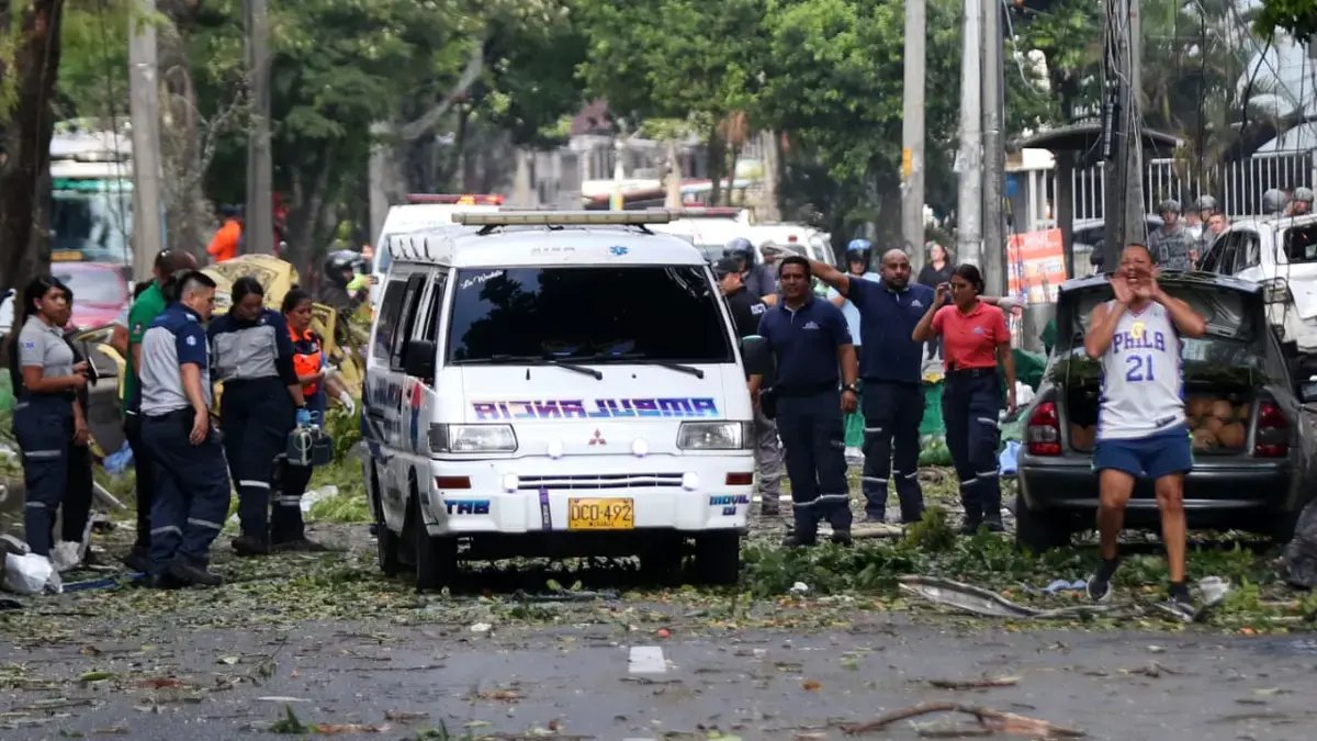 Atentado contra la base area de cali