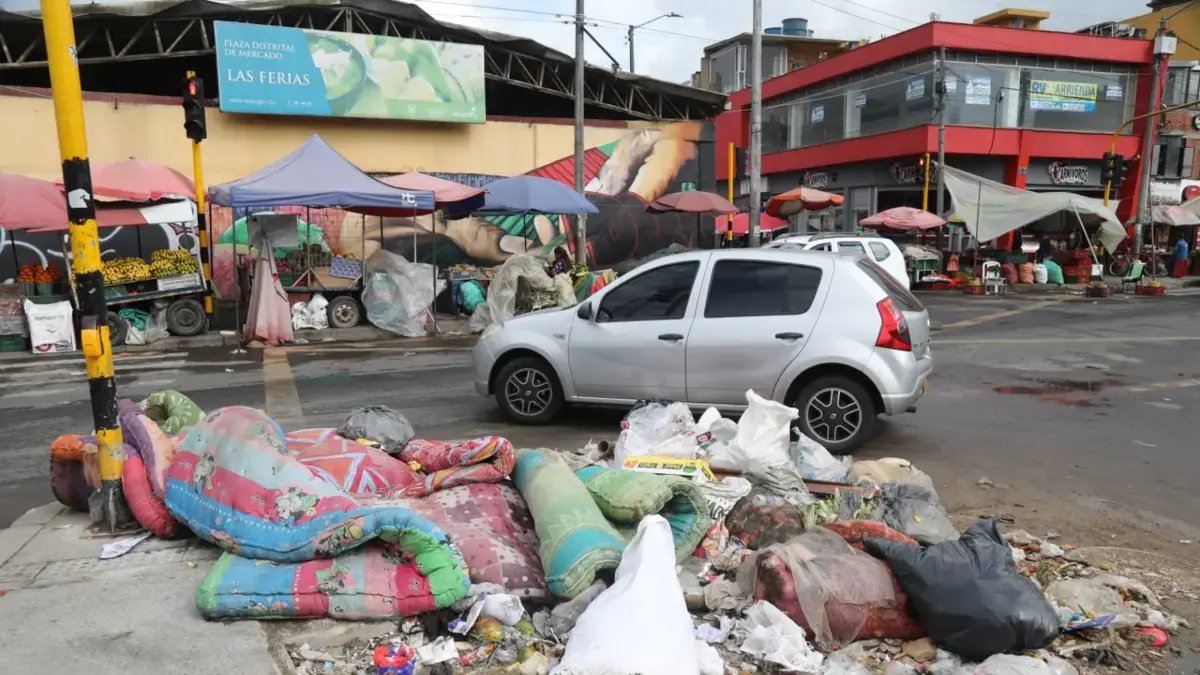 El Crítico Problema de la Basura y Esbombros en Las Calles, ONU Debate de Nunca Acabar en Bogotá