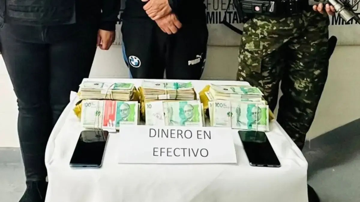 Cayó 'Javier', Señalado Integrante del Bloque Jorge Suárez Briceño, Cuando Recibía 300 MILLONES DE PESOS DE UNA Extorsión en Localidad de Teusaquillo