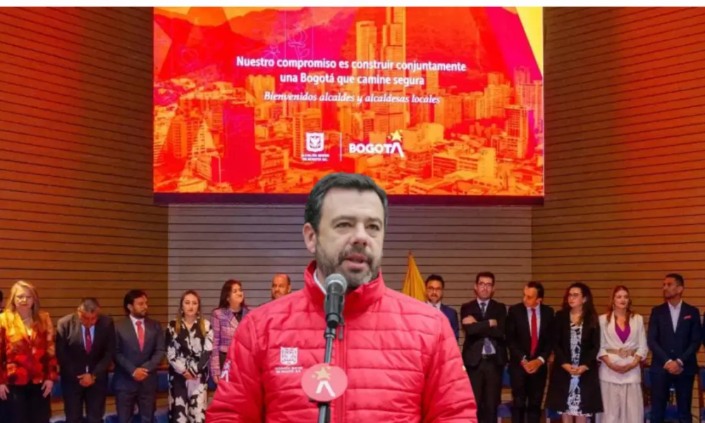 Alcalde Carlos Fernando Galán Pide La Renuncia Protocolaria A Todos los Alcaldes de Las 20 Localidades de Bogutá