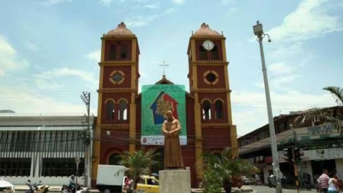 El Doloroso clamor de una mamá por prótesis para su hijo, Tras perder un brazo por descarga eléctrica cuando desenredaba una cometa en valle