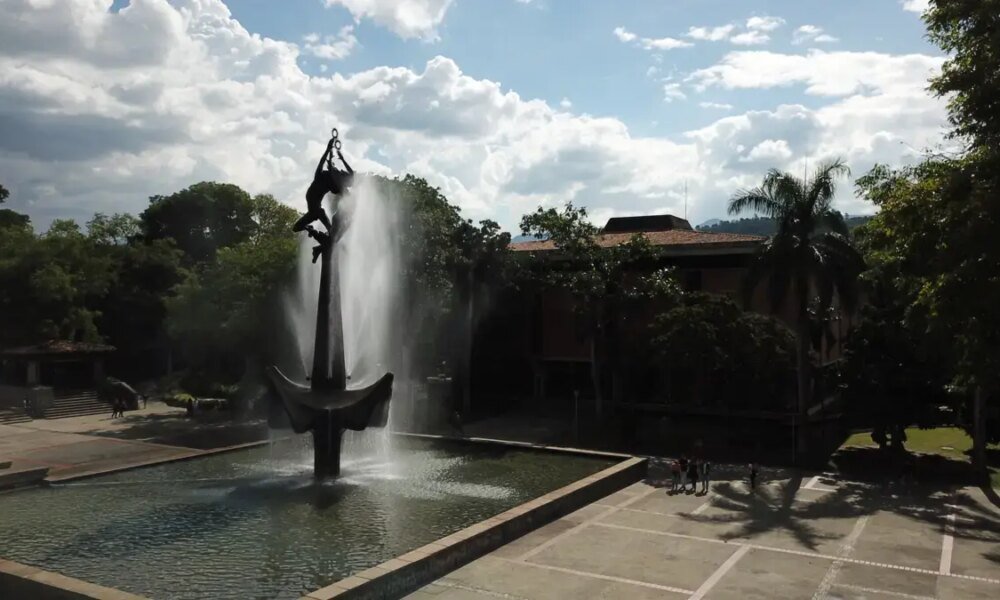 Gobernacia Transfiere Cerca de $ 4.700 Millones a la Universidad de Antioquia