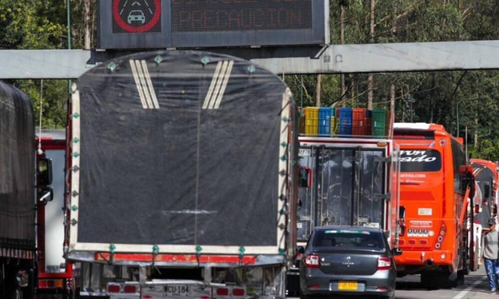 Concesionario de Vía al Llano Solicita A Conductores de Vehículos Pequeños A USAR El Corredor Vial Después de Las 8 de la Mañana para Salida de Mulas