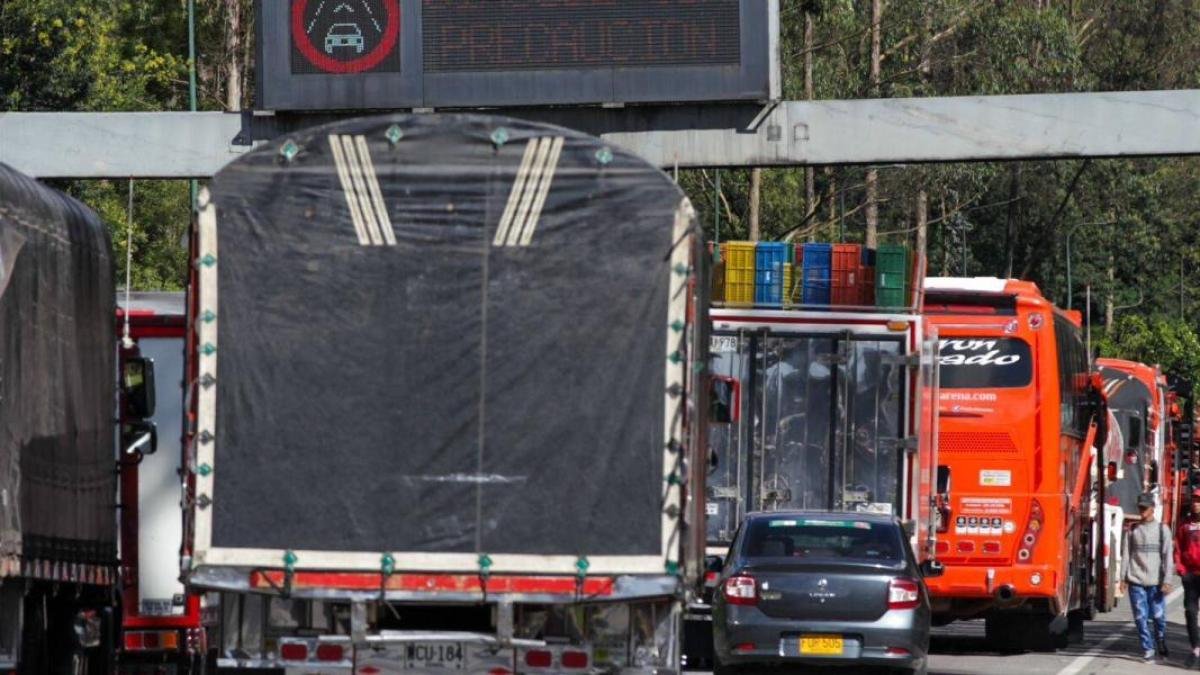 Concesionario de Vía al Llano Solicita A Conductores de Vehículos Pequeños A USAR El Corredor Vial Después de Las 8 de la Mañana para Salida de Mulas