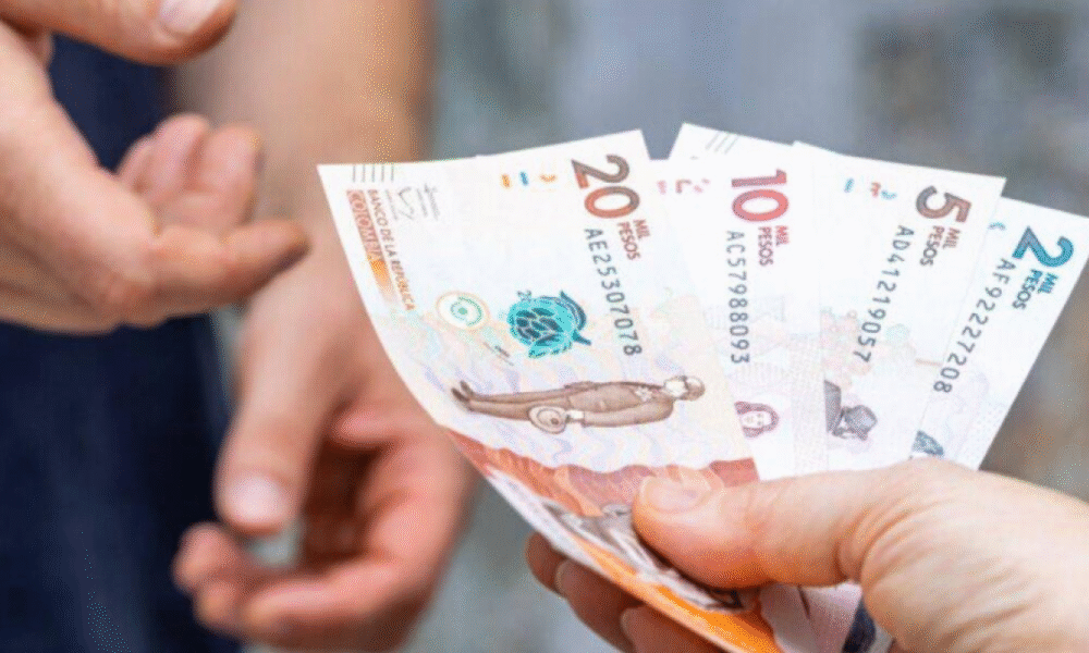 Destituyen e habitante 10 Años A Policías Que Pidieron 'Mordida' en Peaje de Pereira para no Revisar Camión Con Mercancías