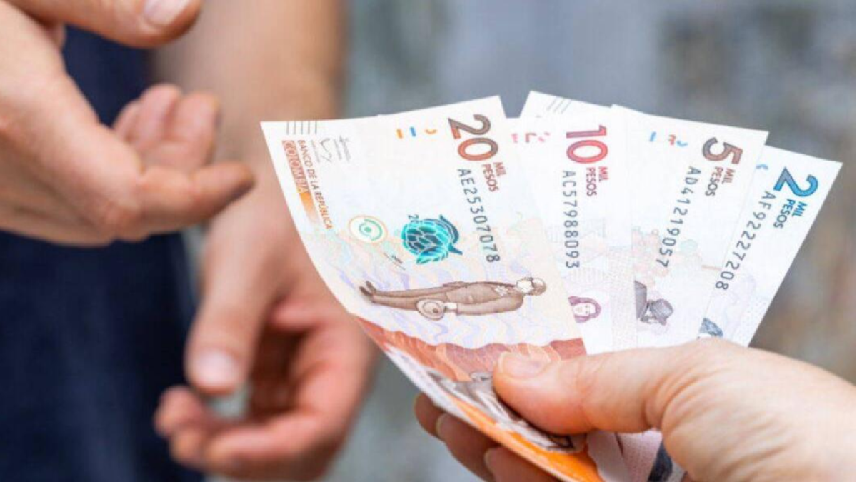 Destituyen e habitante 10 Años A Policías Que Pidieron 'Mordida' en Peaje de Pereira para no Revisar Camión Con Mercancías