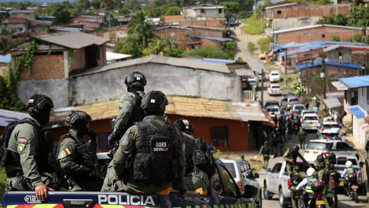 Buenaventura, Sumida en la violencia