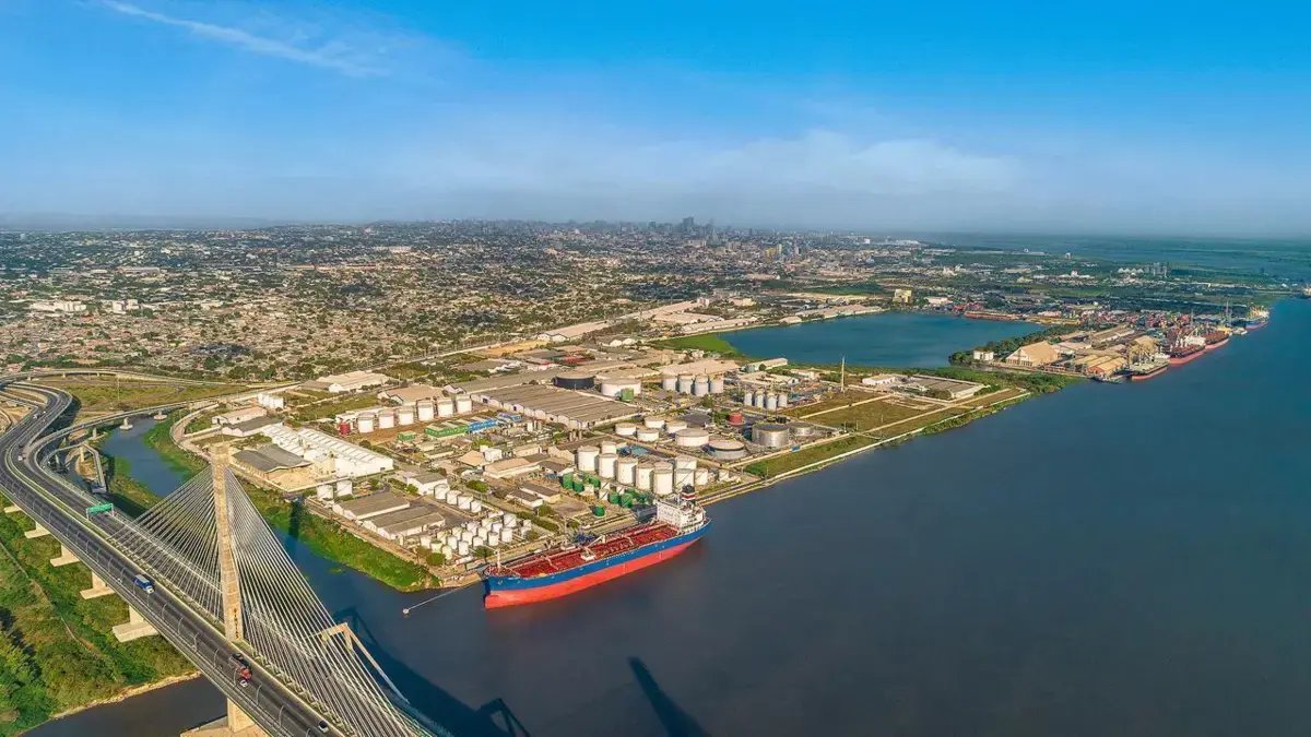 Adama, israelí multinacional de agroquímicos, inauguró planta en la zona franca de barranquilla para exportar 10.000 toneladas anuales un brasil