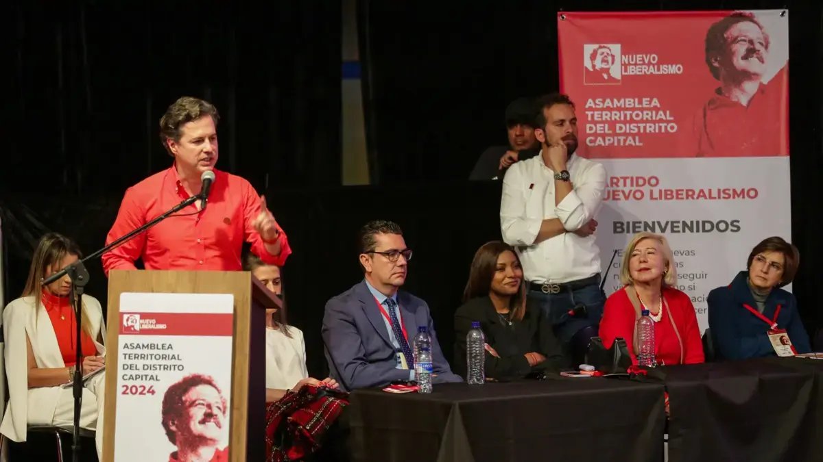 Nuevo Liberalismo Rechaza 'Amenaza' de Precandidato Contra El Alcalde de Bogotá, Carlos F. Galán, Y Agentes de Tránsito
