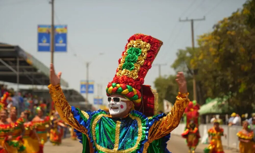 Adolfo Maury, Rey Momo 2026 y Sharon Acosta y Joshua Ortiz, Reyes del 'Carnavalito'