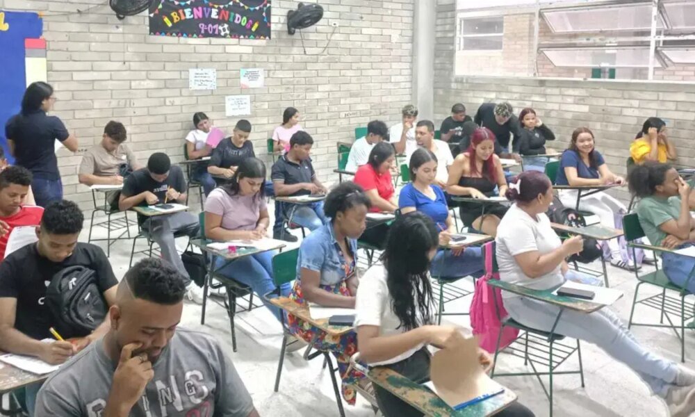 La Universidad Que Llegó A 15 Comunidadas de B/Quilla