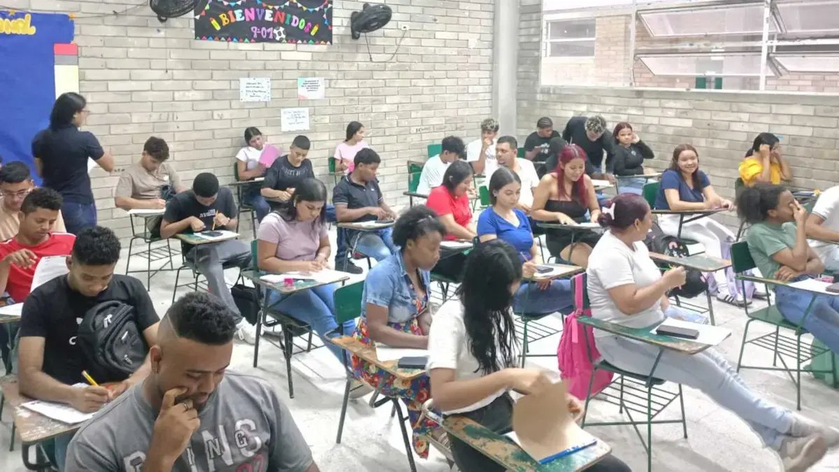 La Universidad Que Llegó A 15 Comunidadas de B/Quilla
