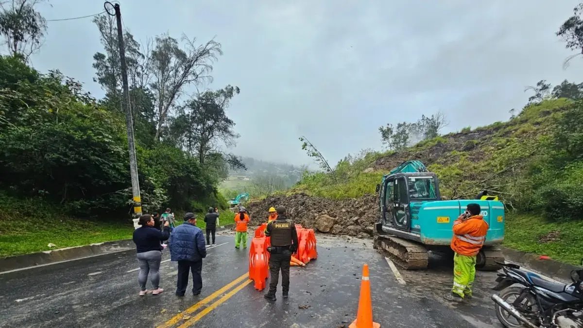 Autorridades Atienden La Emergencia; Continúa Cierre Preventivo en oTro Tramo