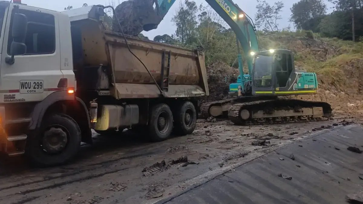 Cierre Total en la Vía Bogotá - Villavicencio por Caída de material en Chipac