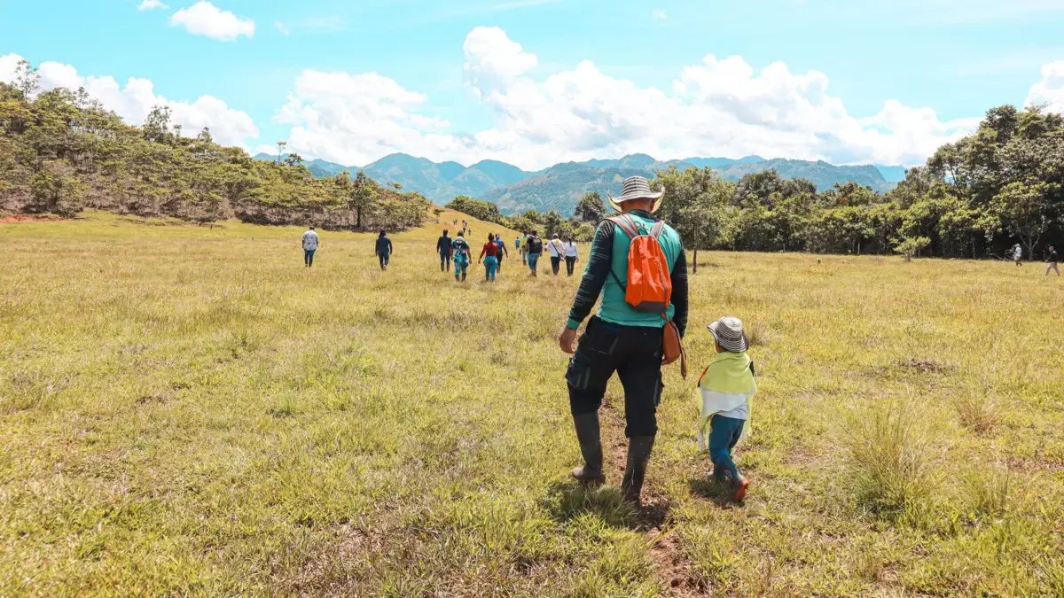 Firmantes de Paz del Doncello, en Caquetá, Recibieron 235 Hectáreas de Tierra para Sembrar Un Futuro Alejado del Conflma