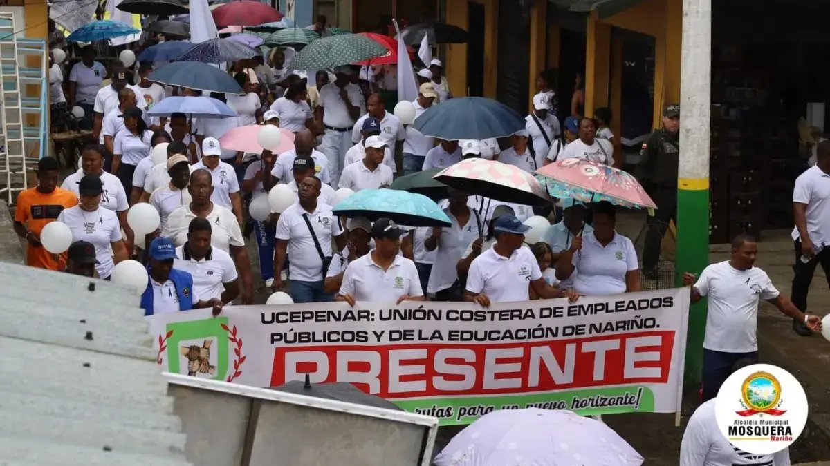 Habitantes de Mosquera, Nariño, SE Manifestarón para clamar por Justicia Tras la Muerte del Líder Social Luis Fernando Sánchez en una embarcación