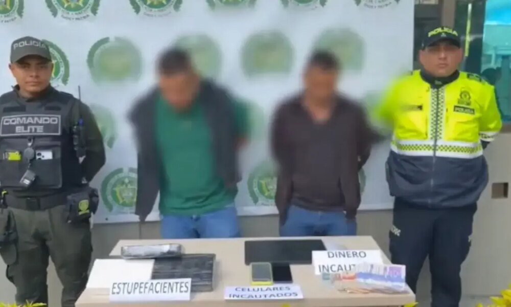 Policía Sorprende A Dos Hombres Con Más de Cinco Kilos de Droga en El Norte de Bogotá
