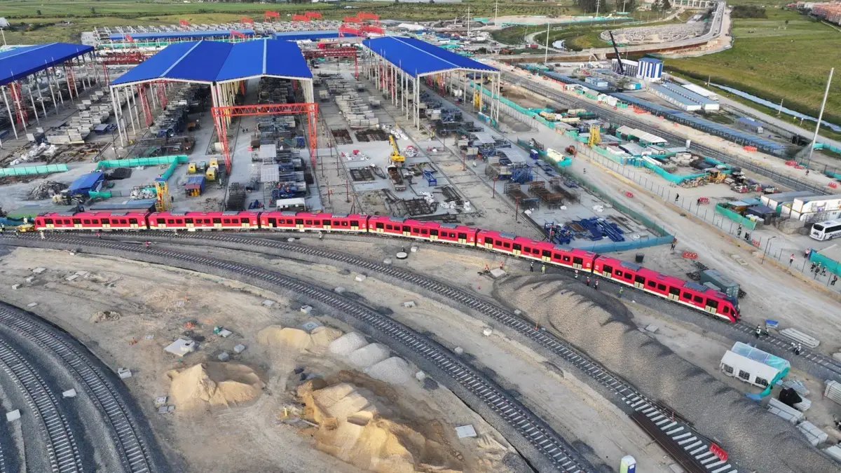 Así Lucen los Vagones del Metro de Bogotá Complete Ensamblados, conformando la línea férrea que dará al sistema de transporte más esperado