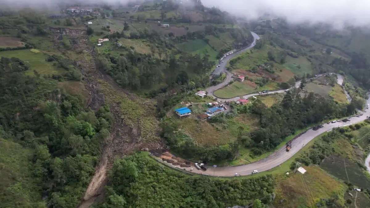 El Fenómeno Natural Que Tiene Bloquada Hace una semana a la Vía al Llano