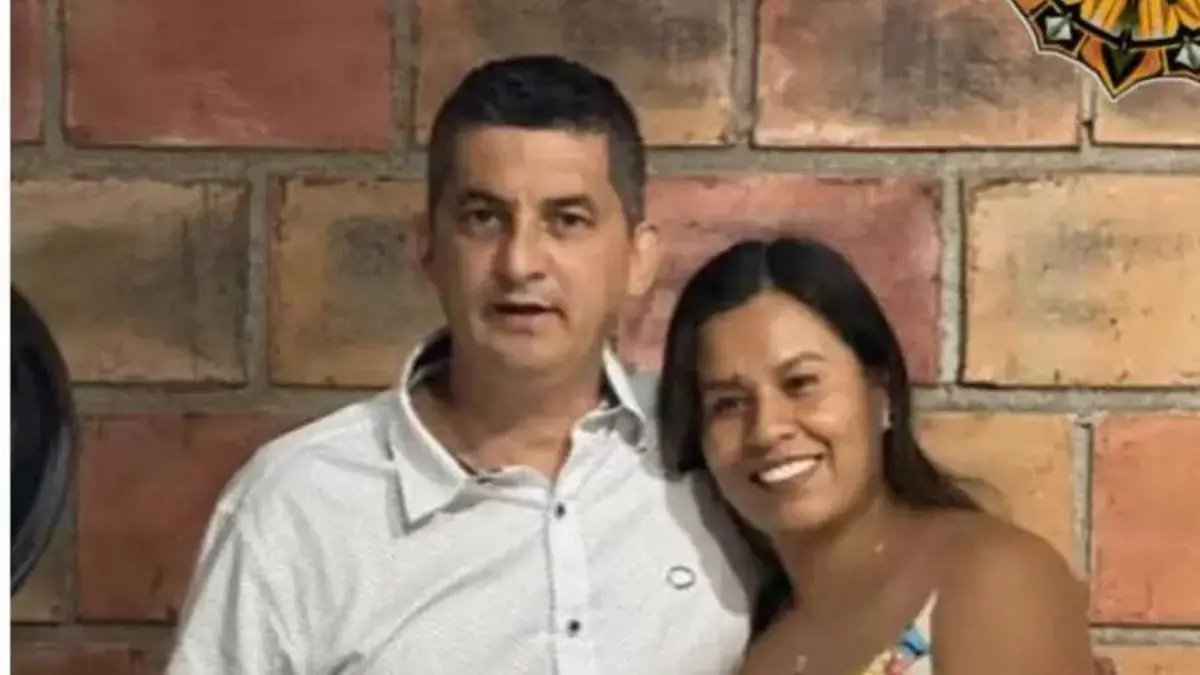 Hombres Armados le Propinaron 20 Impactos al VehÍculo y Huyeron