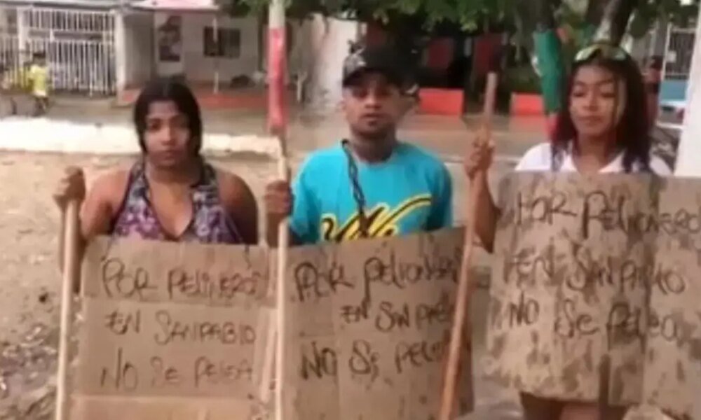 Grupo Acsn Humilla A Supuestos Delincuentes y Conflictivos y Los obligados un realizar trabaja sociales