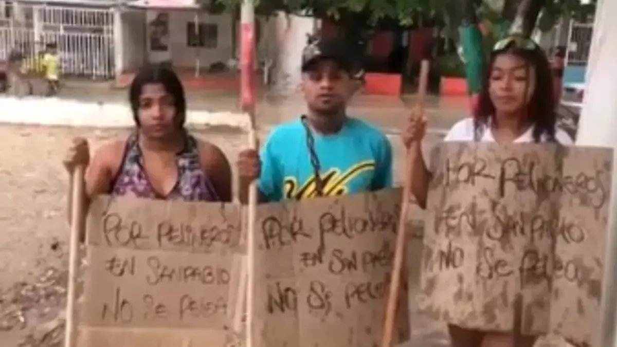 Grupo Acsn Humilla A Supuestos Delincuentes y Conflictivos y Los obligados un realizar trabaja sociales