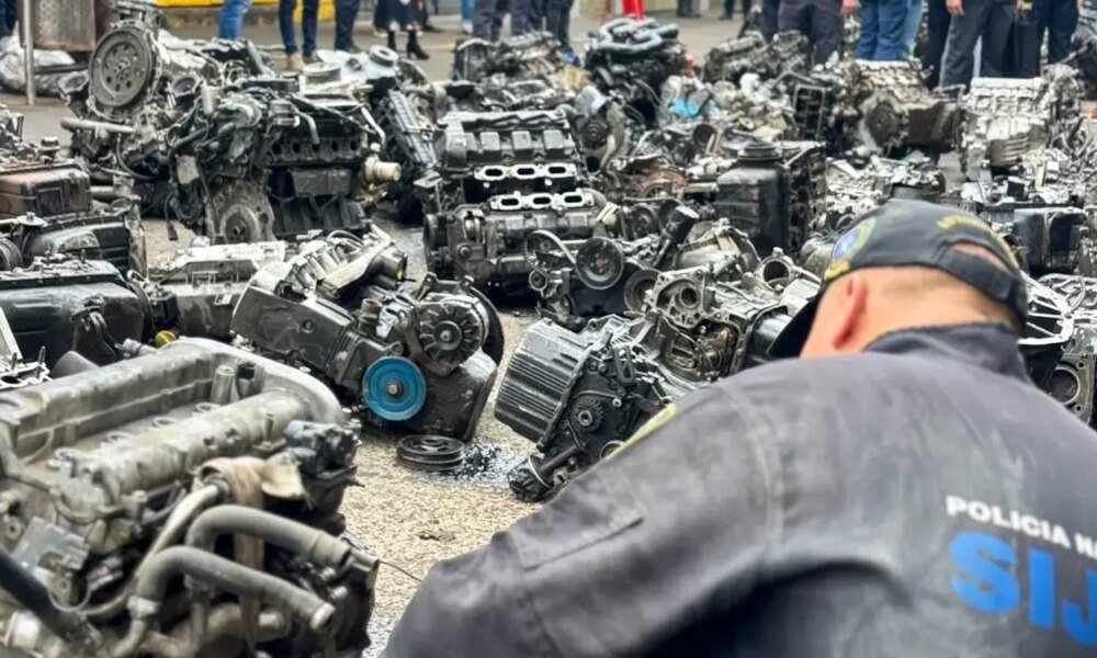 Estaban escondidos en un sótano y en locales Comerciales