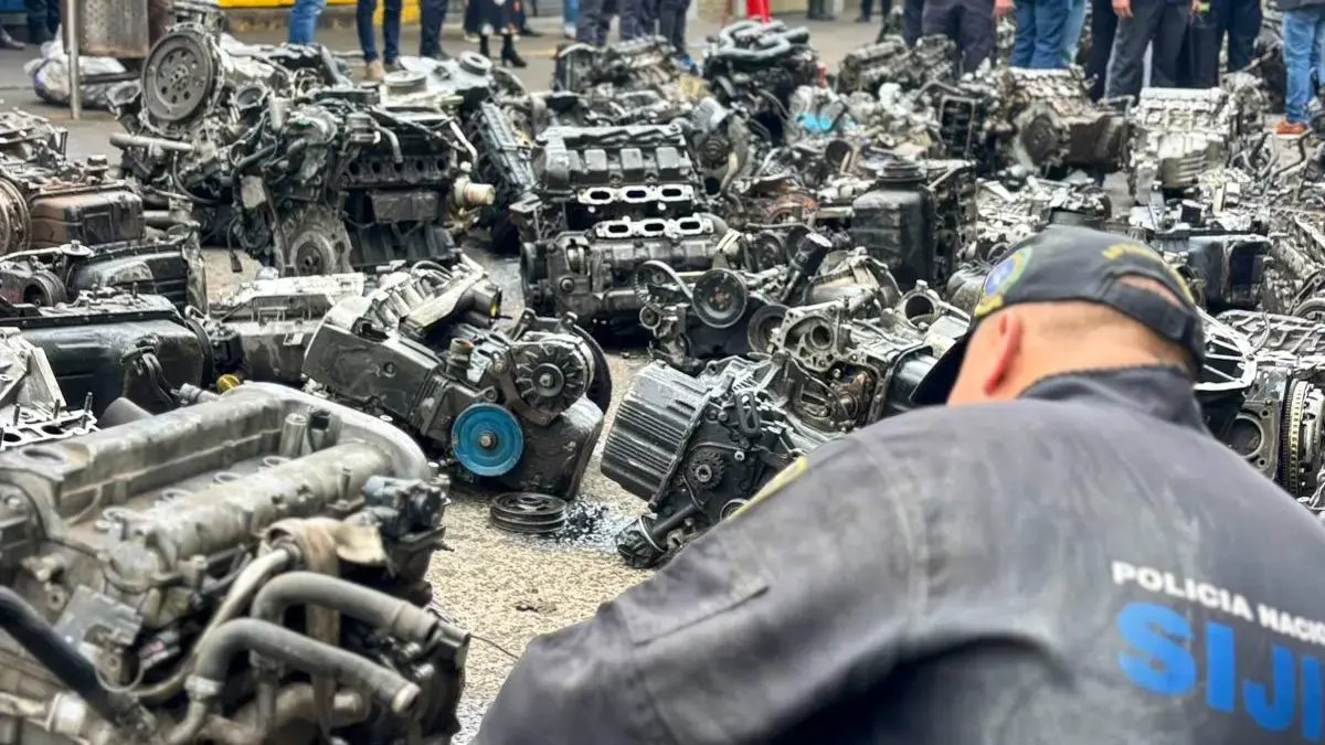 Estaban escondidos en un sótano y en locales Comerciales