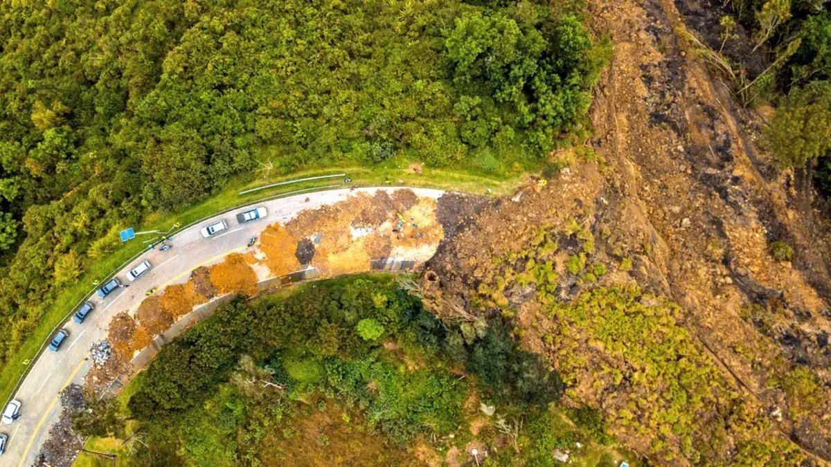 'Es Necesario que el Gobierno Asuma el Control', Gobernador de Cundinamarca Sobre Vía Al Llano