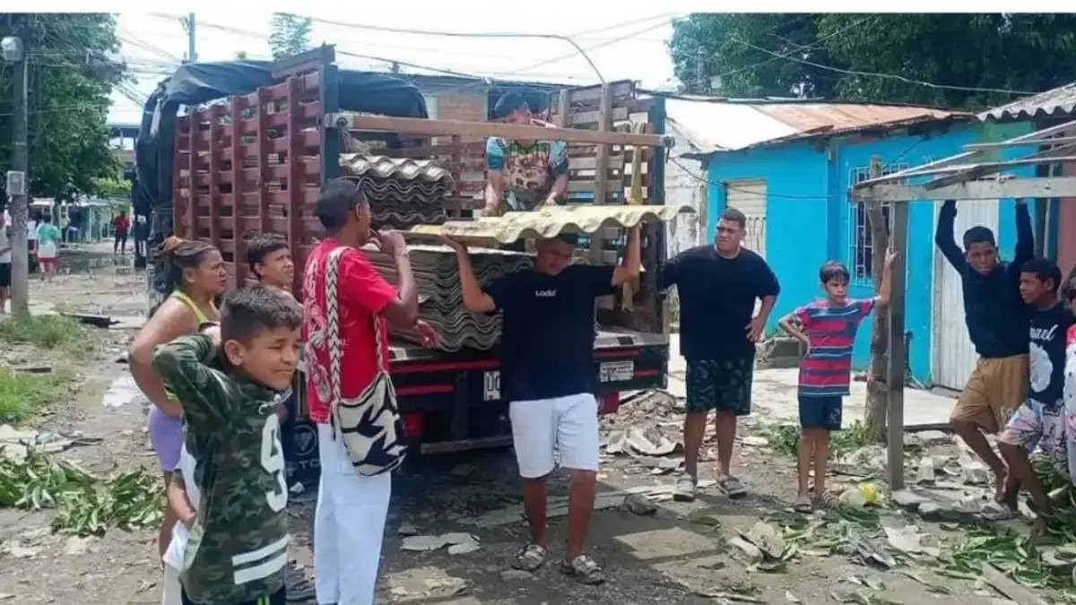 Emergencia climática por lluvias fuertes y vientos huracanados: en montería amanecieron sen techos y con calles inundadas