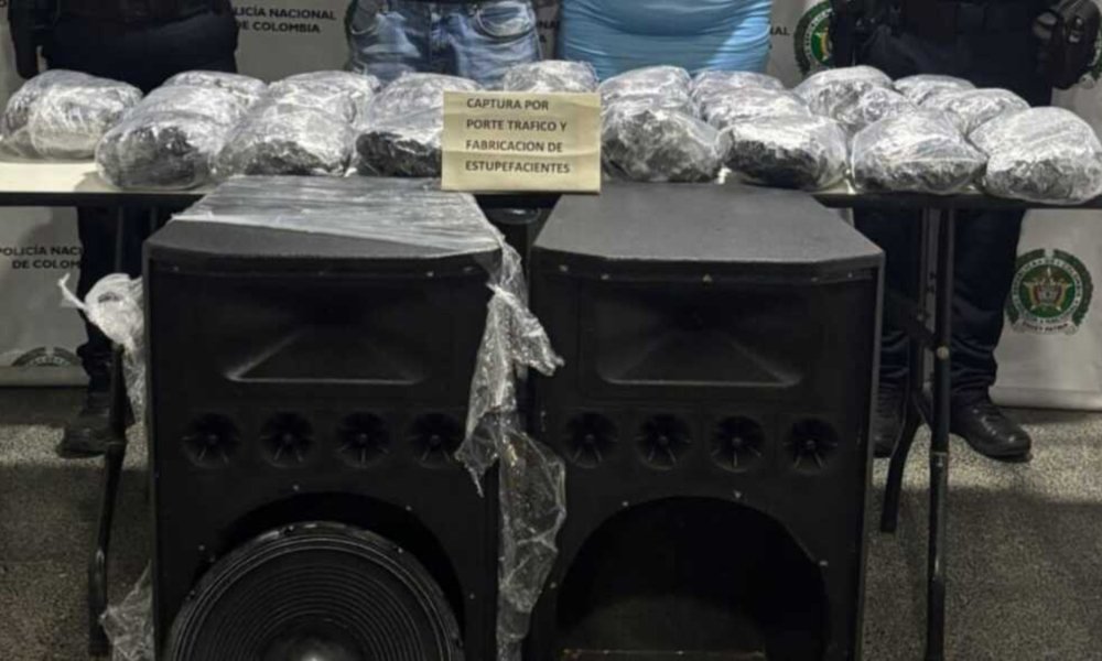 Camuflada en dos Parlantes de Sonido Incautaron Más de 12.000 dosis de marihuana, en el Norte de Cali: Dos Personas Fueron Capturadas
