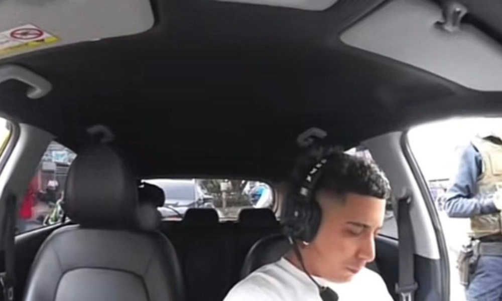 Las recientes polémicas de 'Sr. Stiven', El 'Streamer' Caleño Requisado Por Policías Cuando Transmitía en vivo desde un taxi que conduce en cali cali