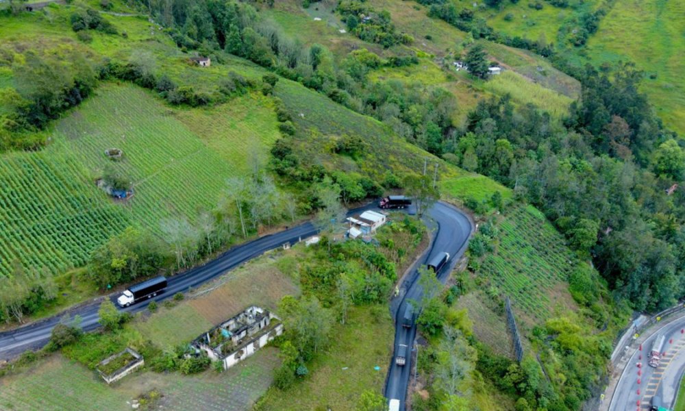 Más 700 mil milones de pesos ha perdido el llano Tras 22 Días de Cierre y Restricciones Por El Voluminoso Deslizamiento del Km 18 Del Corredor Vial